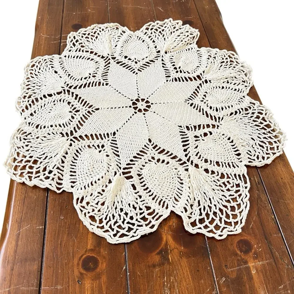 Vtg Hand Crochet Pineapple Doily 21